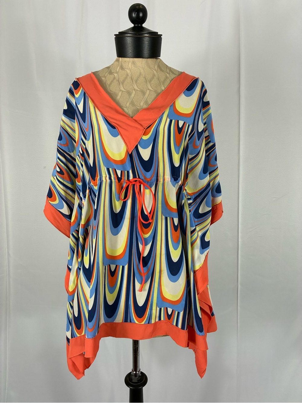 Missoni Women’s Size Medium Abstract Print Caftan Top with Coral Trim